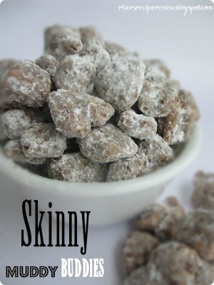 Skinny Muddy Buddies in a white bowl.