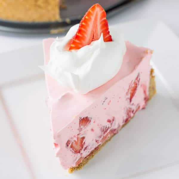 No Bake Strawberry and Cream Pie