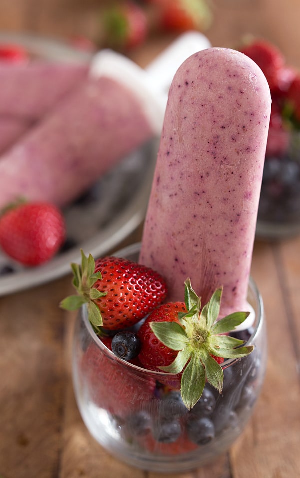 Frozen Greek Yogurt and Fruit Pops - healthy and delicious!