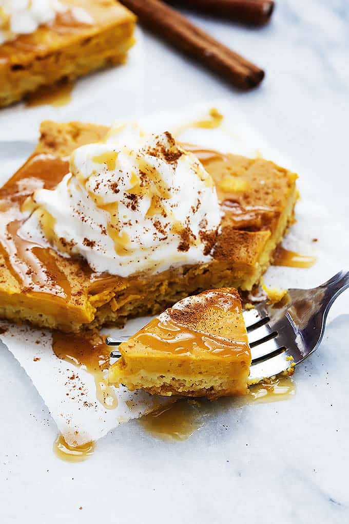 pumpkin sheet cake bite on a fork.