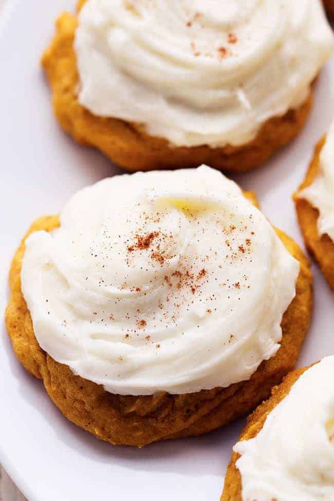 Close up on pumpkin cookies.