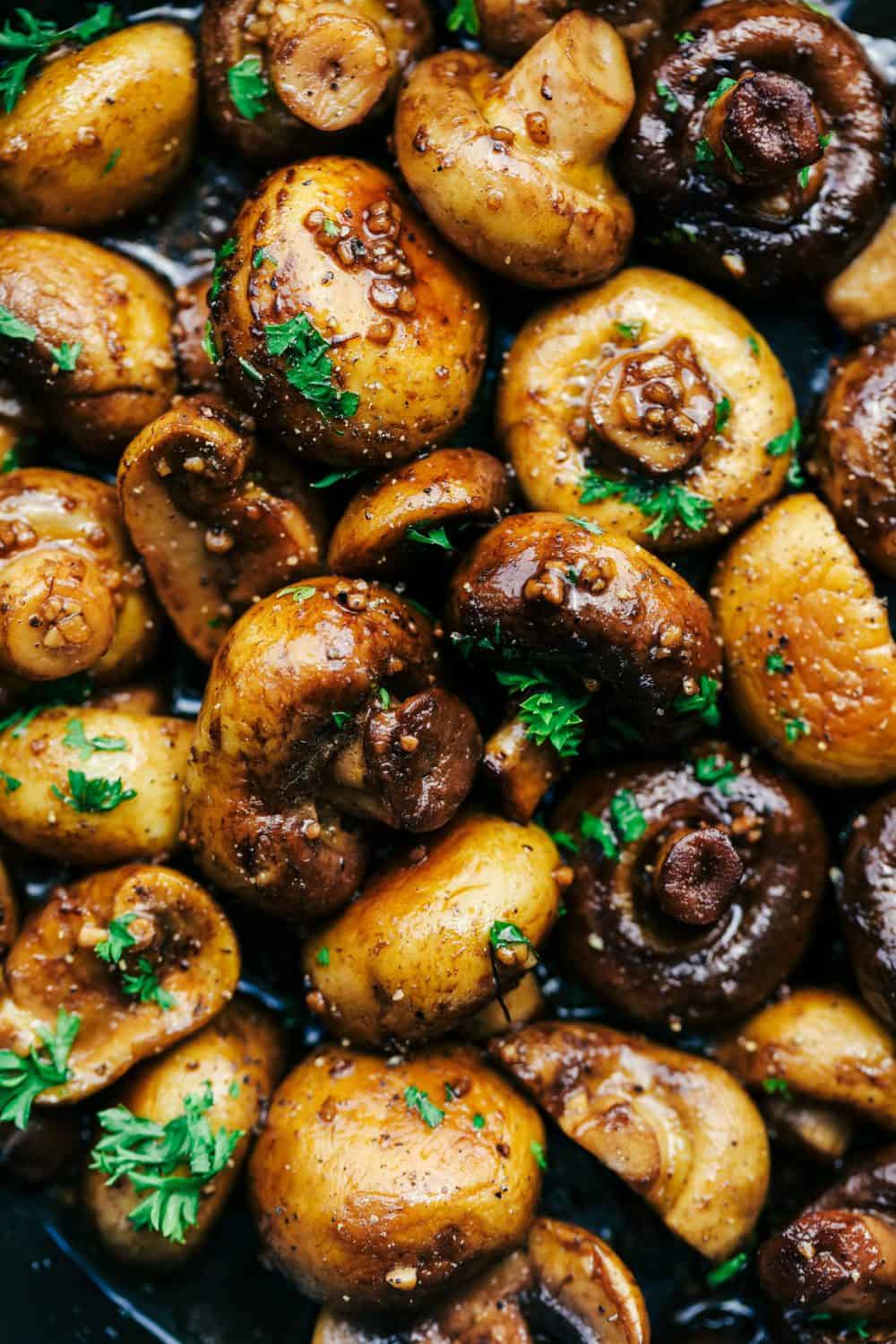 Honey Balsamic Garlic Mushrooms close up.