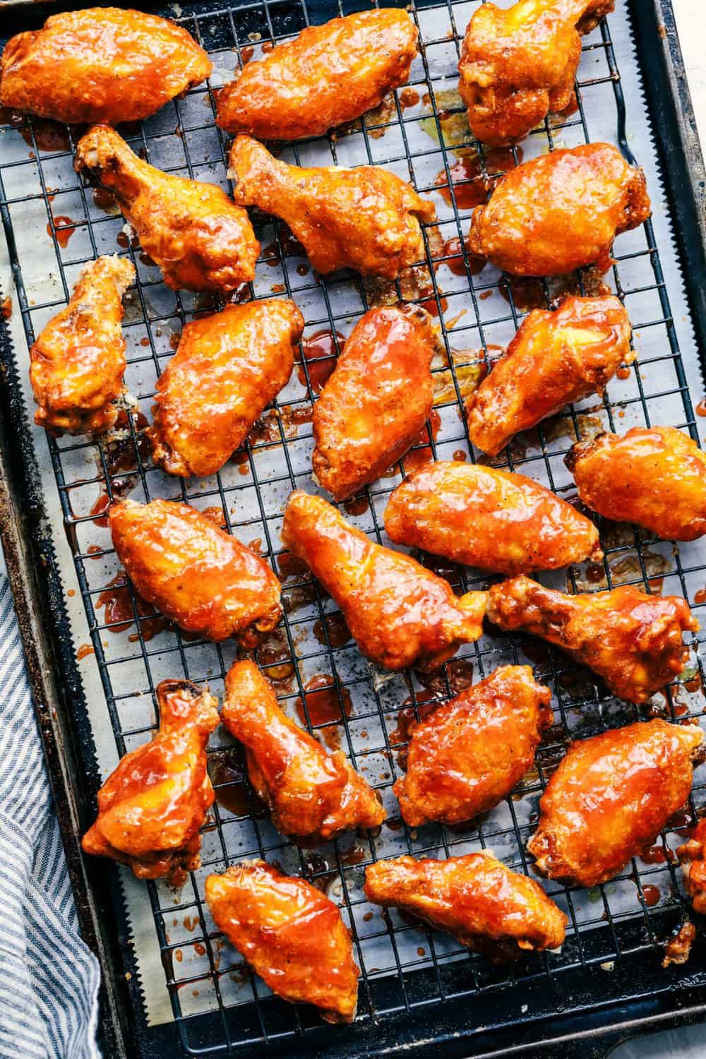 Baked Sticky Honey Garlic Buffalo Wings 4