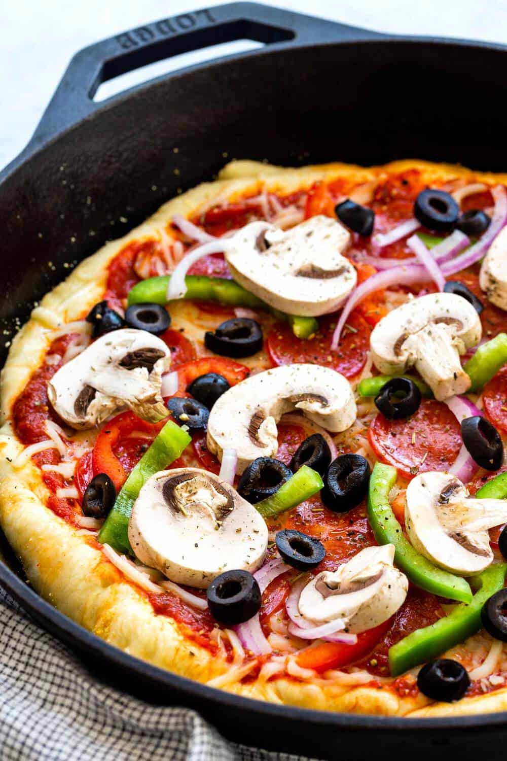 Make a cast iron pizza