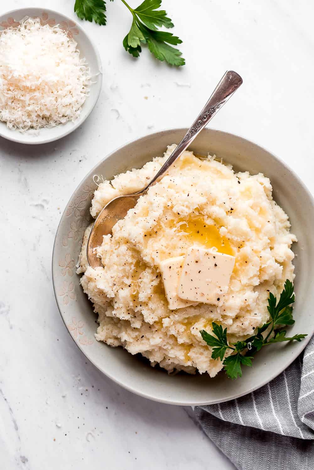 Mashed cauliflower in a bowl