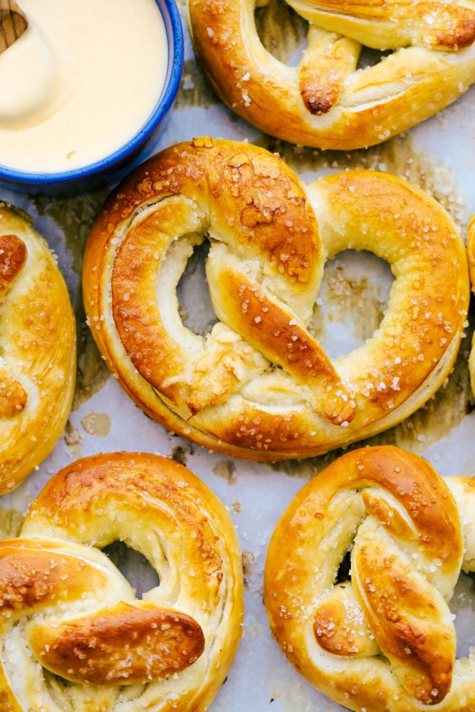 Close up on finished pretzels.