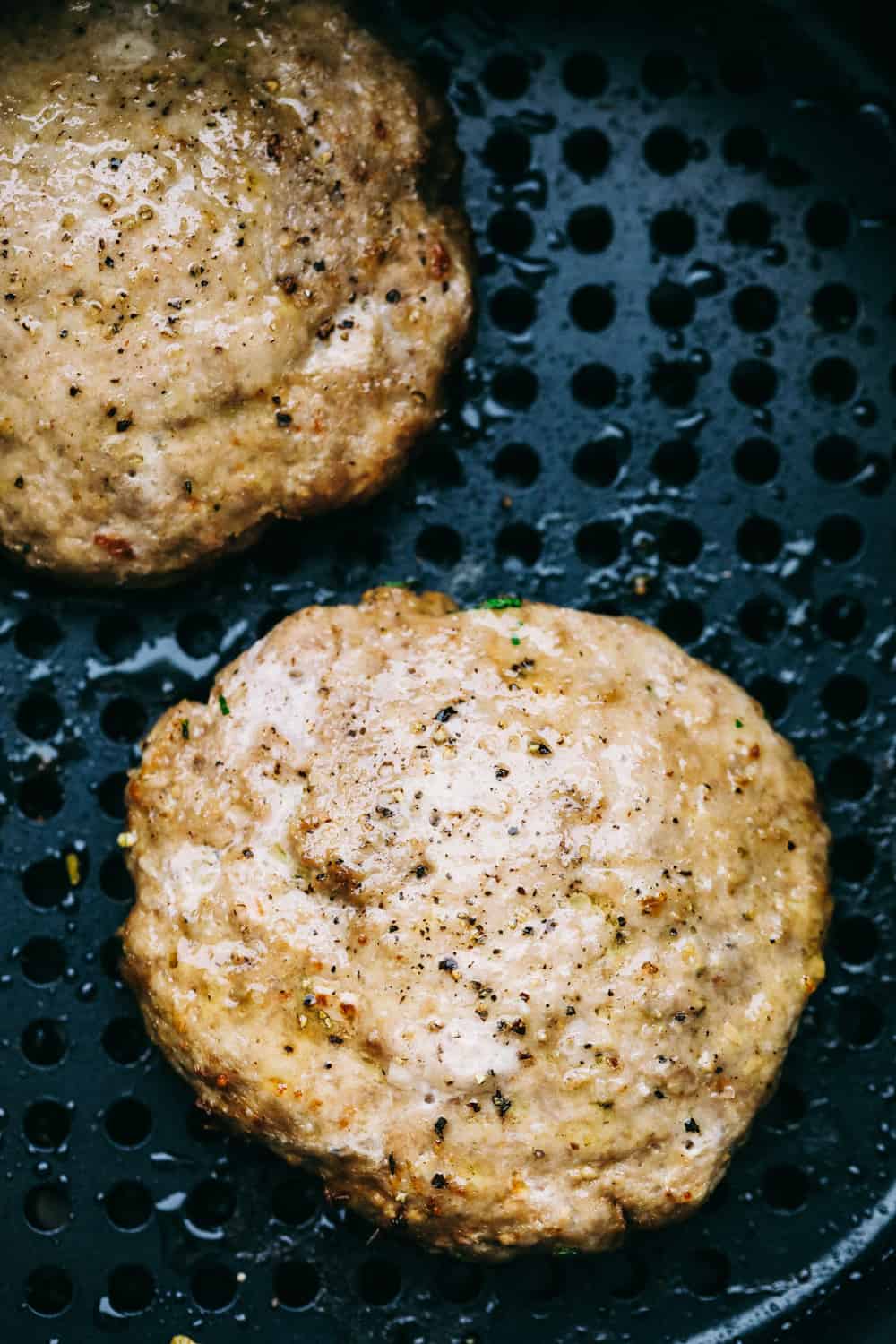 Perfectly juicy air fryer turkey burgers. 