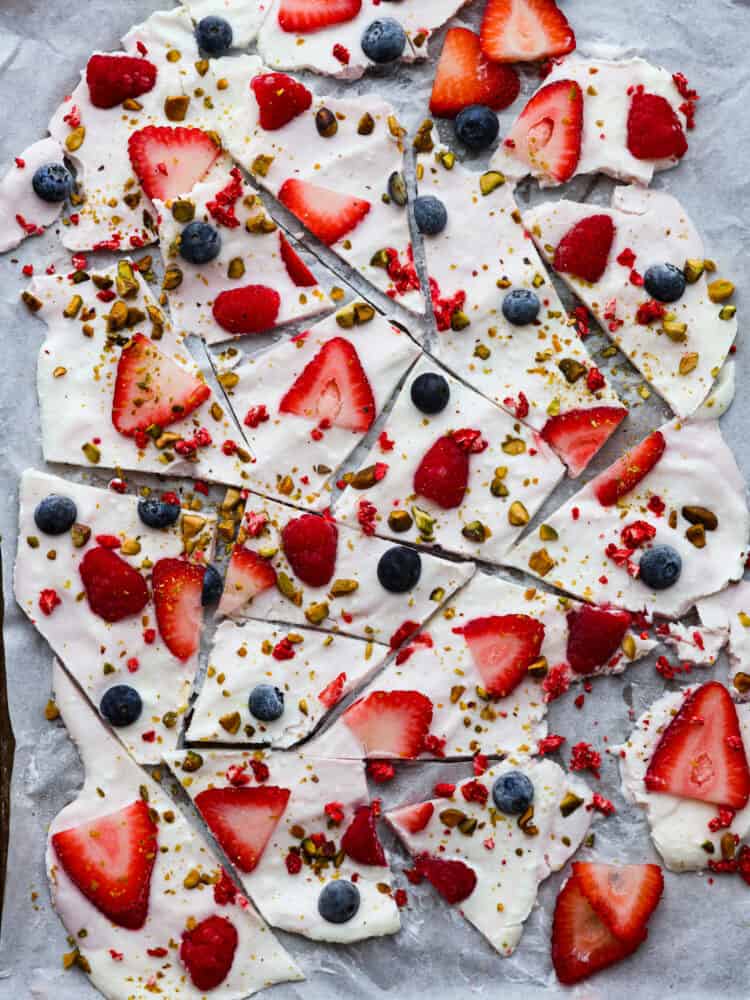 Hero image of frozen yogurt bark broken into pieces.