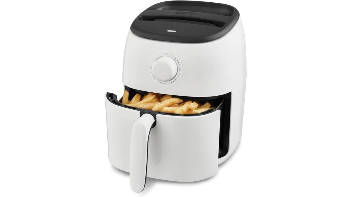 Best small air fryers: Dash Tasti-Crisp 