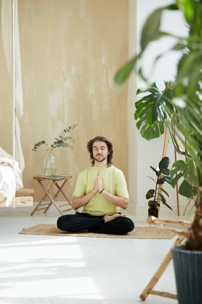 Unleashing the Power of Meditation: A Key for Overall Wellbeing and Mental Tranquility