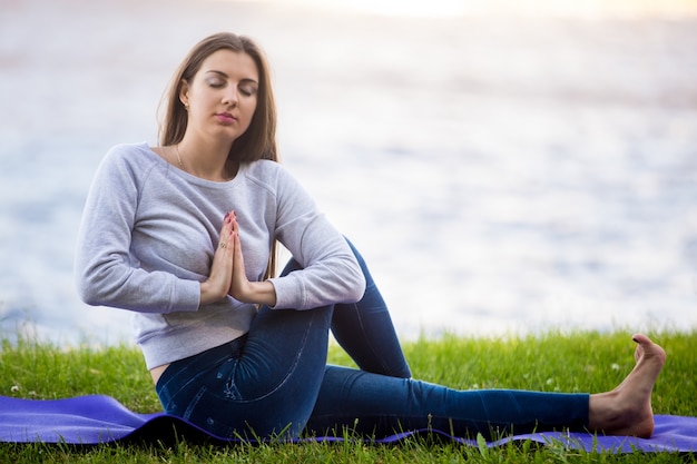 Unlock the Power of Your Mind: How Meditation Enhances Both Mental and Physical Well-being