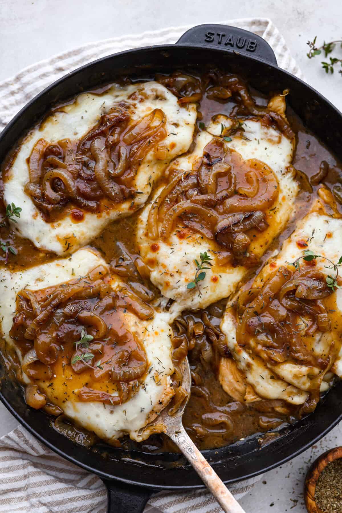 Overhead shot of finished french onion chicken. 